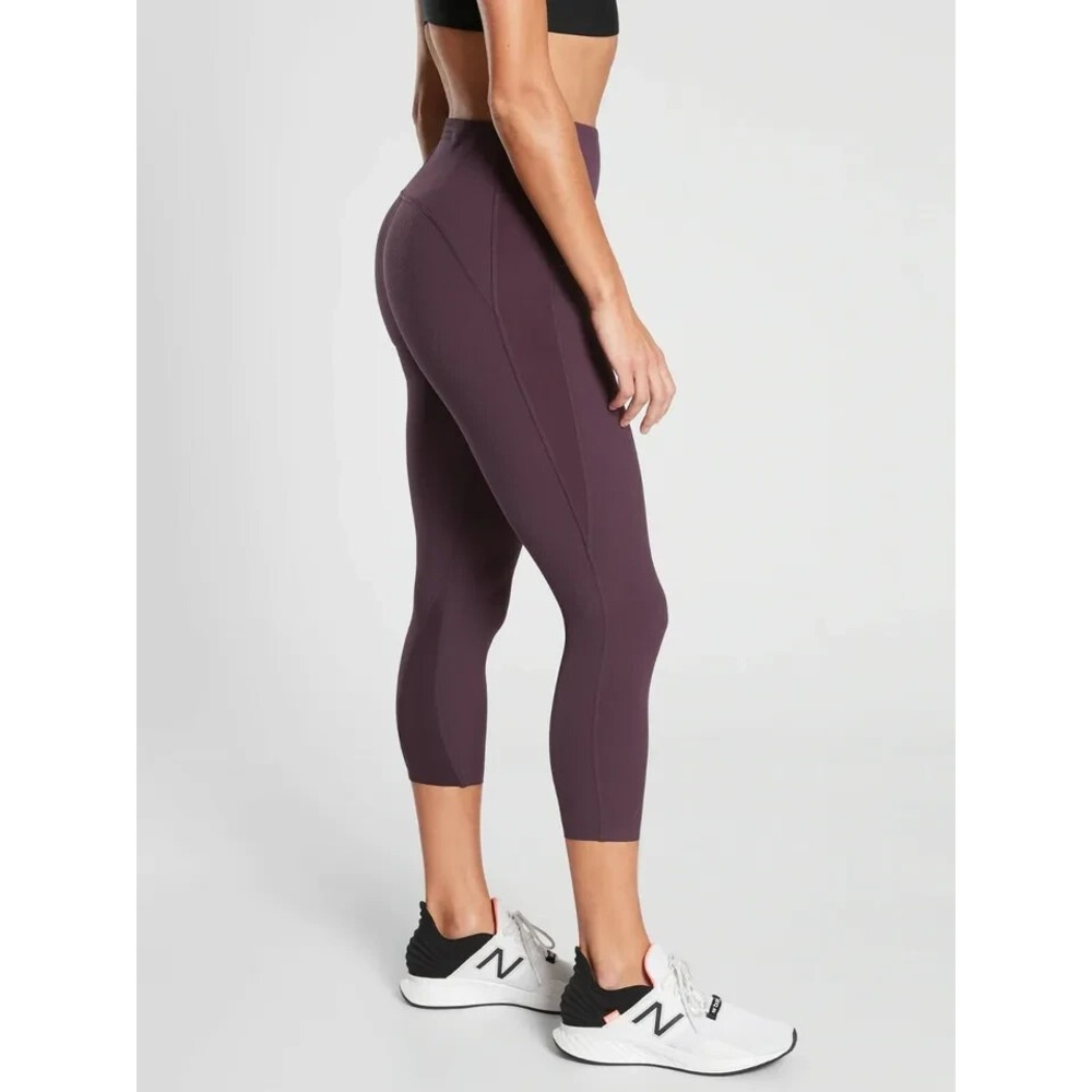 ✨2/$20 Athleta Ultimate Dobby Crop Pant Pocket Athletic Textured Purple SP Small - Picture 13 of 16